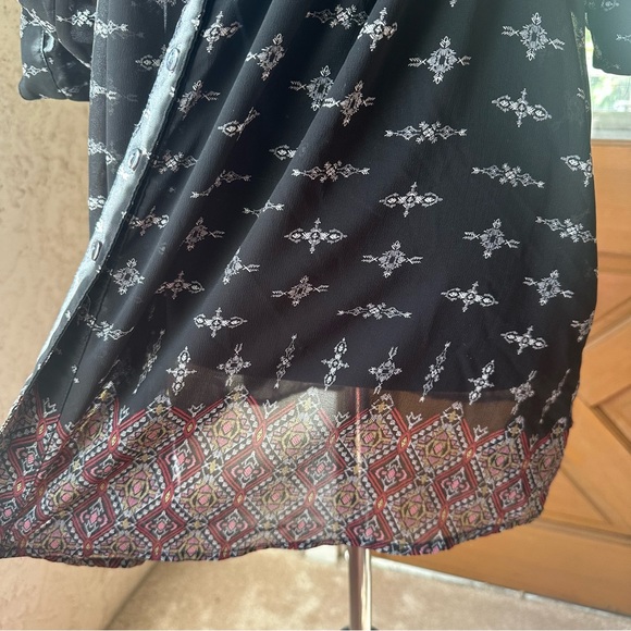 🦋 American Rag Black Half Sleeve Button Down Flowy Sheer Pleated Boho Blouse - Picture 11 of 13